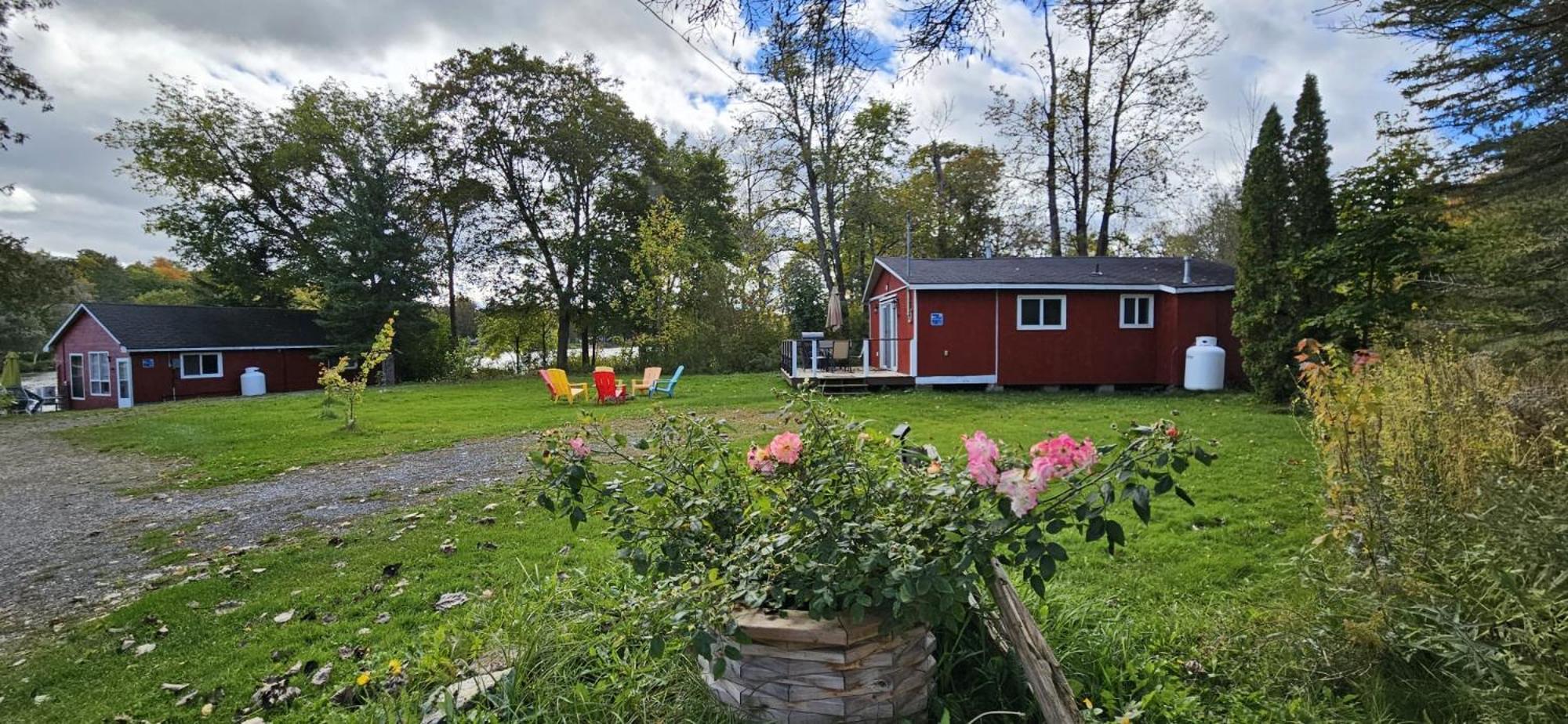 Trent River Cottages Hastings Exteriör bild