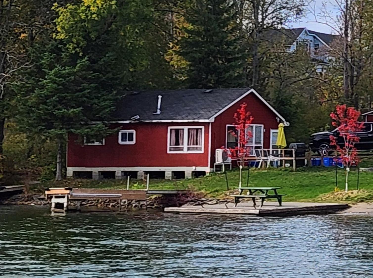 Trent River Cottages Hastings Exteriör bild